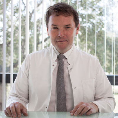 Dr. Peter Krzywicki eyelid eyebag surgery specialist poland 